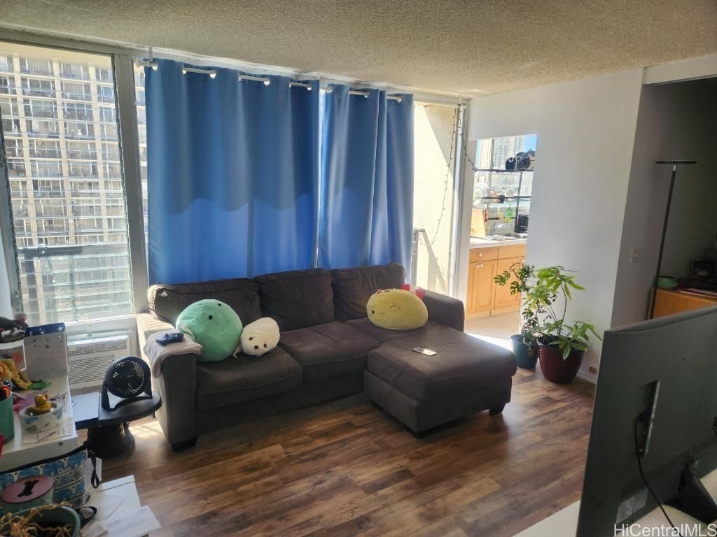 444 Nahua Unit 2005 in WAIKIKI