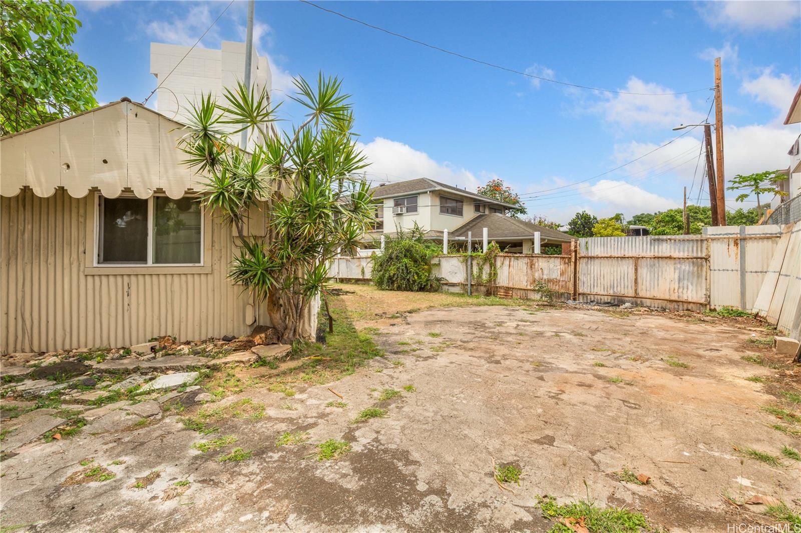 756 University Ave , Honolulu, HI, 96826 in MOILIILI