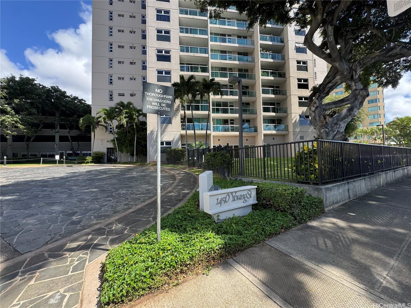 1450 Young Unit 2103 in MAKIKI AREA