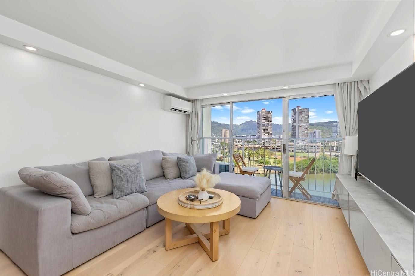 Aloha Lani Unit 906 in WAIKIKI
