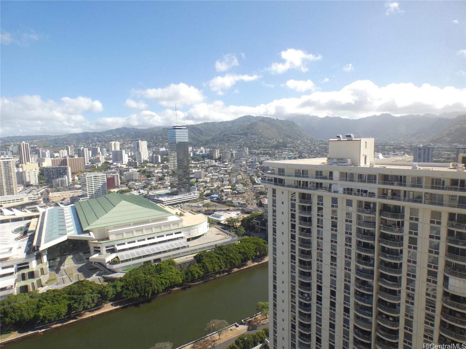 Villa on Eaton Square Unit 3406 in WAIKIKI