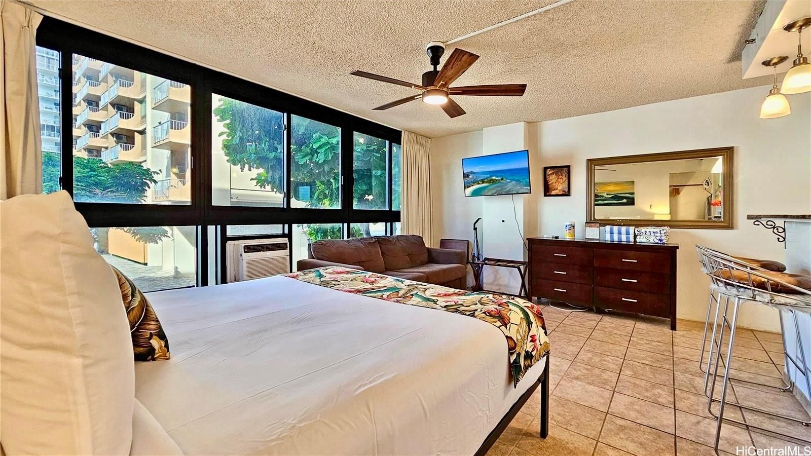 Waikiki Grand Hotel Unit 220 in WAIKIKI