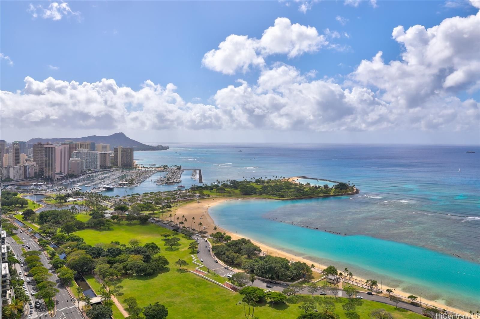 Hokua at 1288 Ala Moana Unit Alii C in KAKAAKO