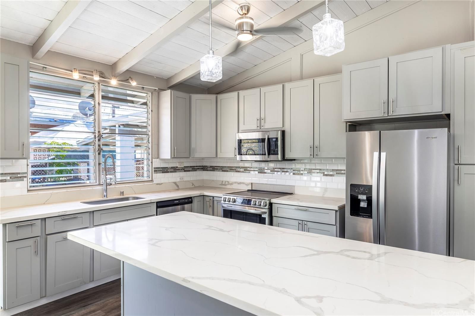 87-144 Keliikipi St , Waianae, HI, 96792 in MAILI