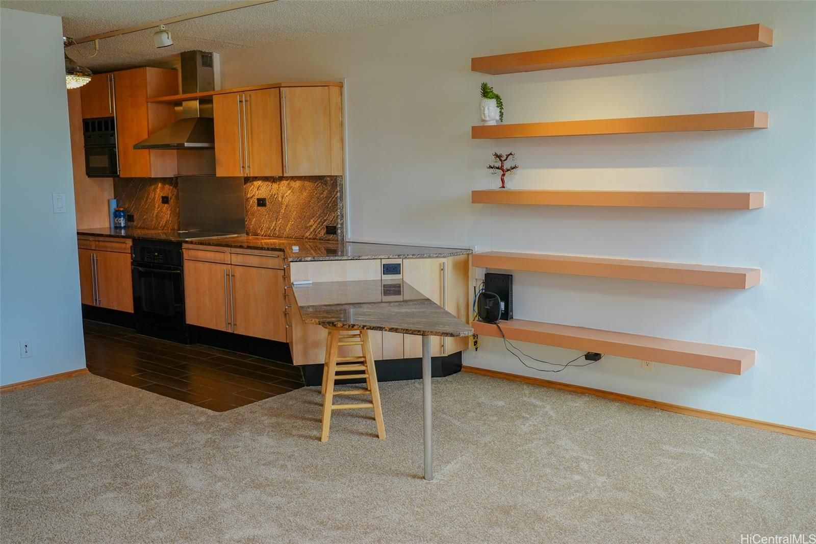 La Casa Unit 805 in WAIKIKI