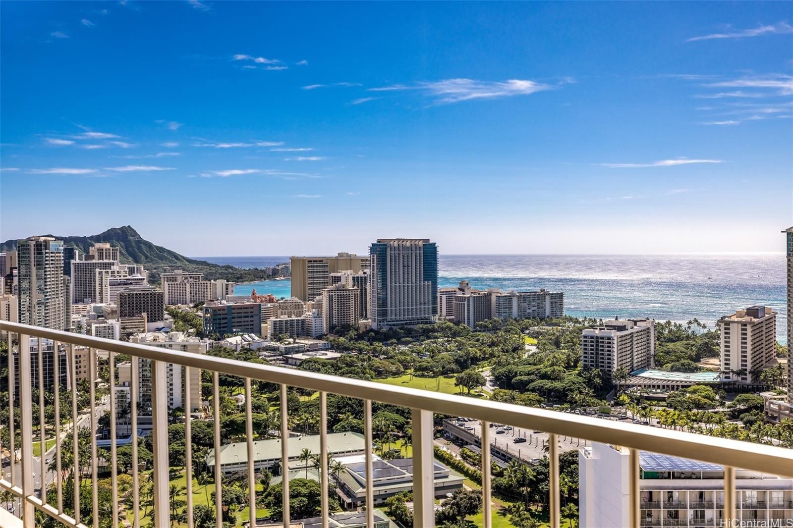 Waipuna Unit PH 3805 in WAIKIKI