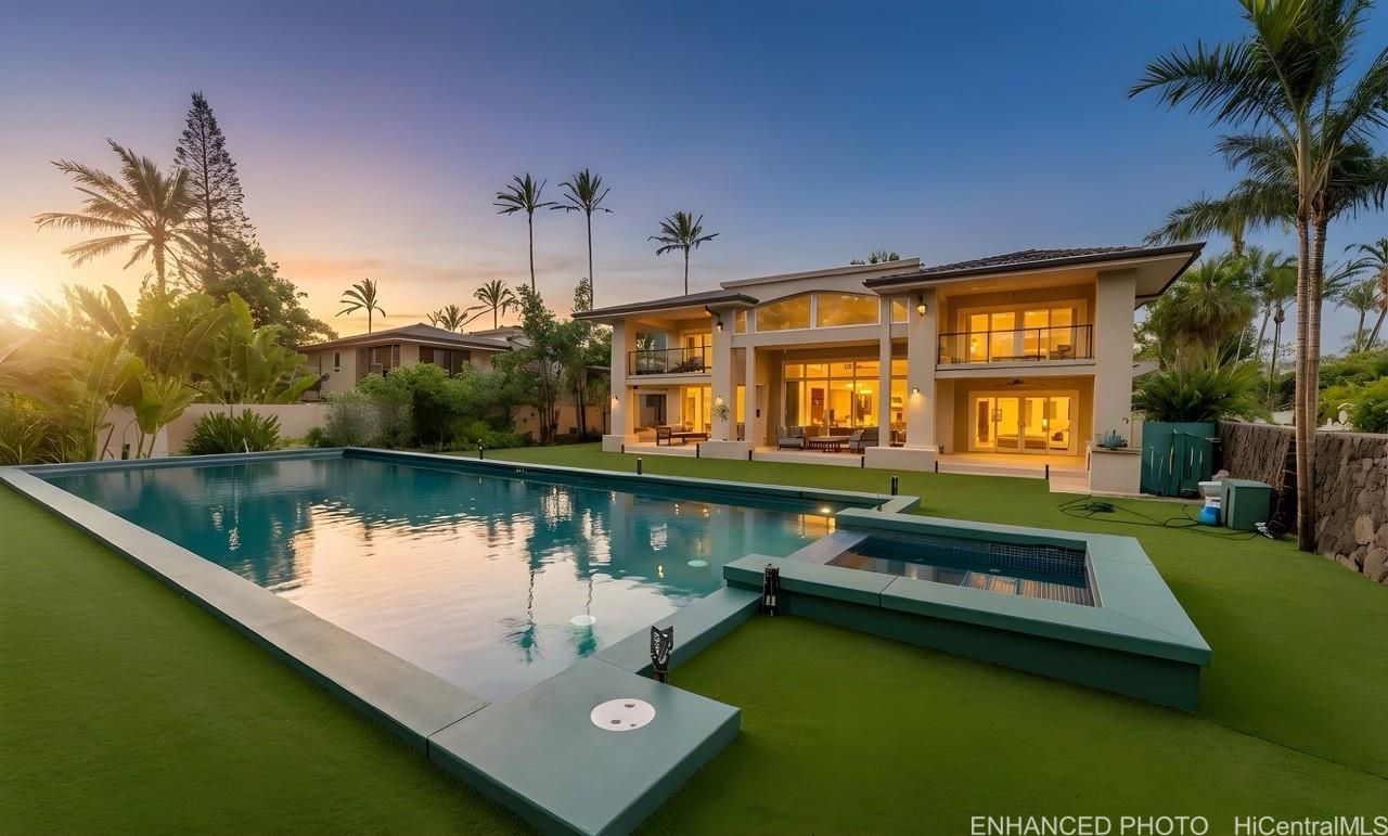 235 Portlock Rd , Honolulu, HI, 96825 in PORTLOCK