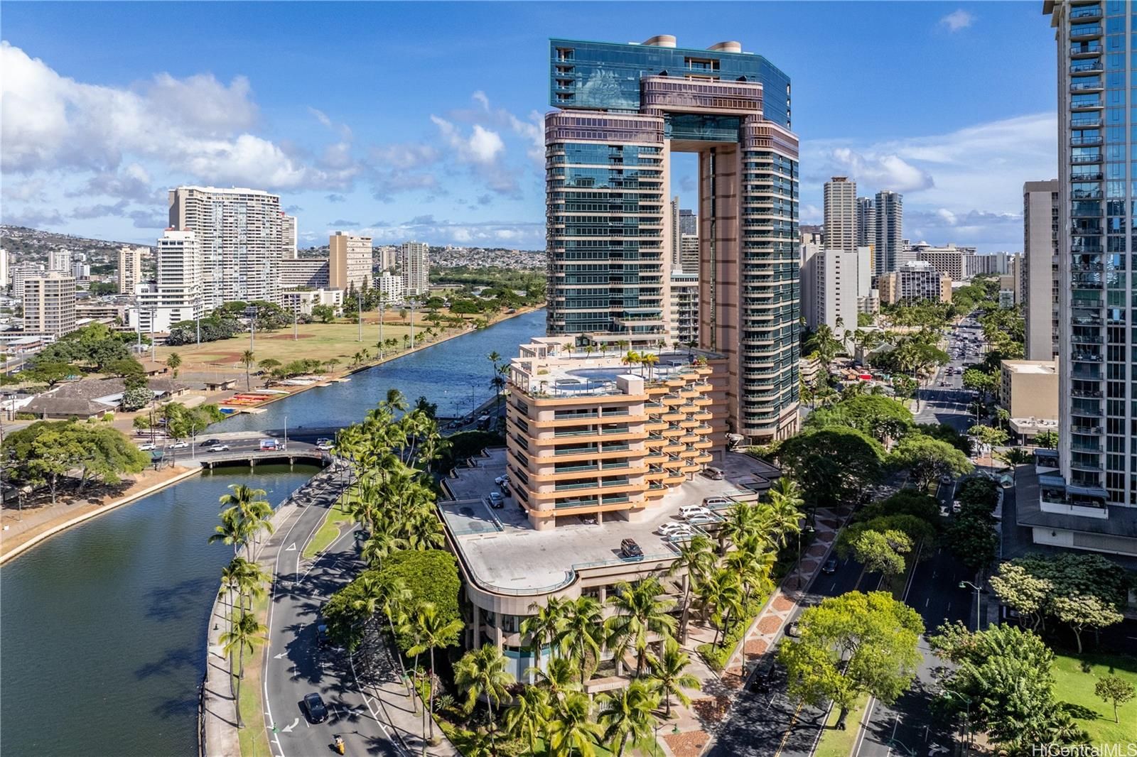 Waikiki Landmark Unit PH 3503 in WAIKIKI