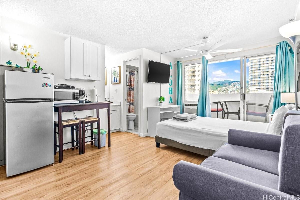 Kuhio Village 1 Unit 810 in WAIKIKI