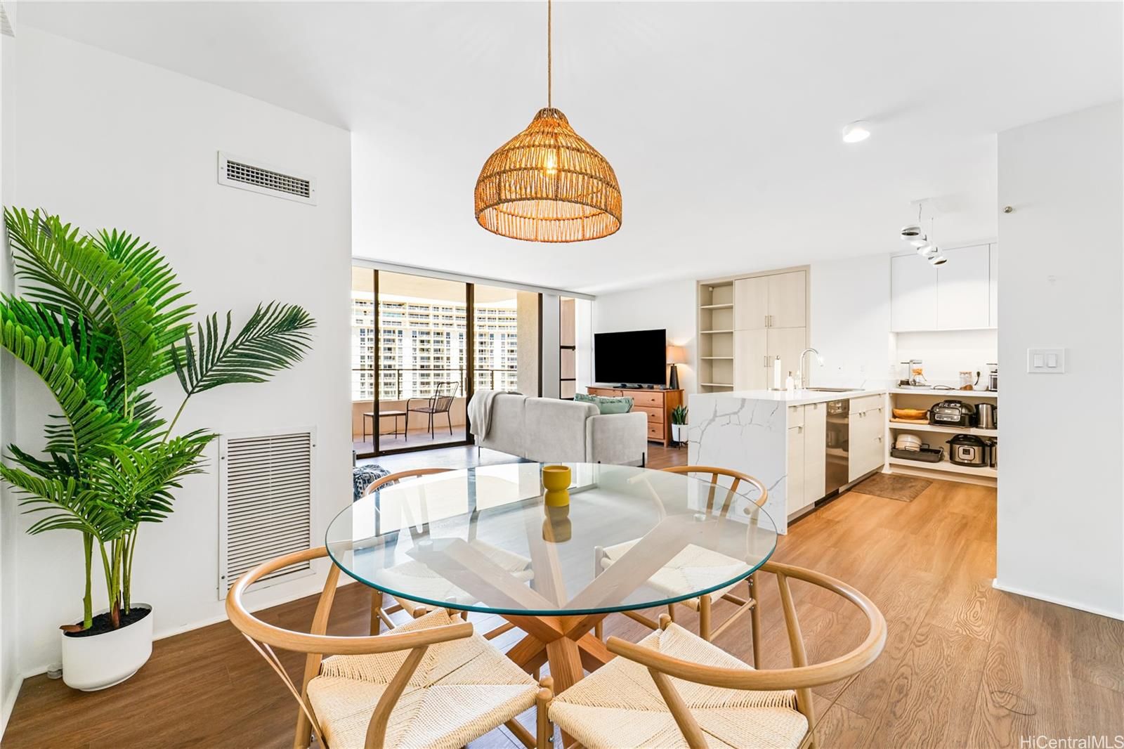 Canterbury Place Unit 32E in WAIKIKI
