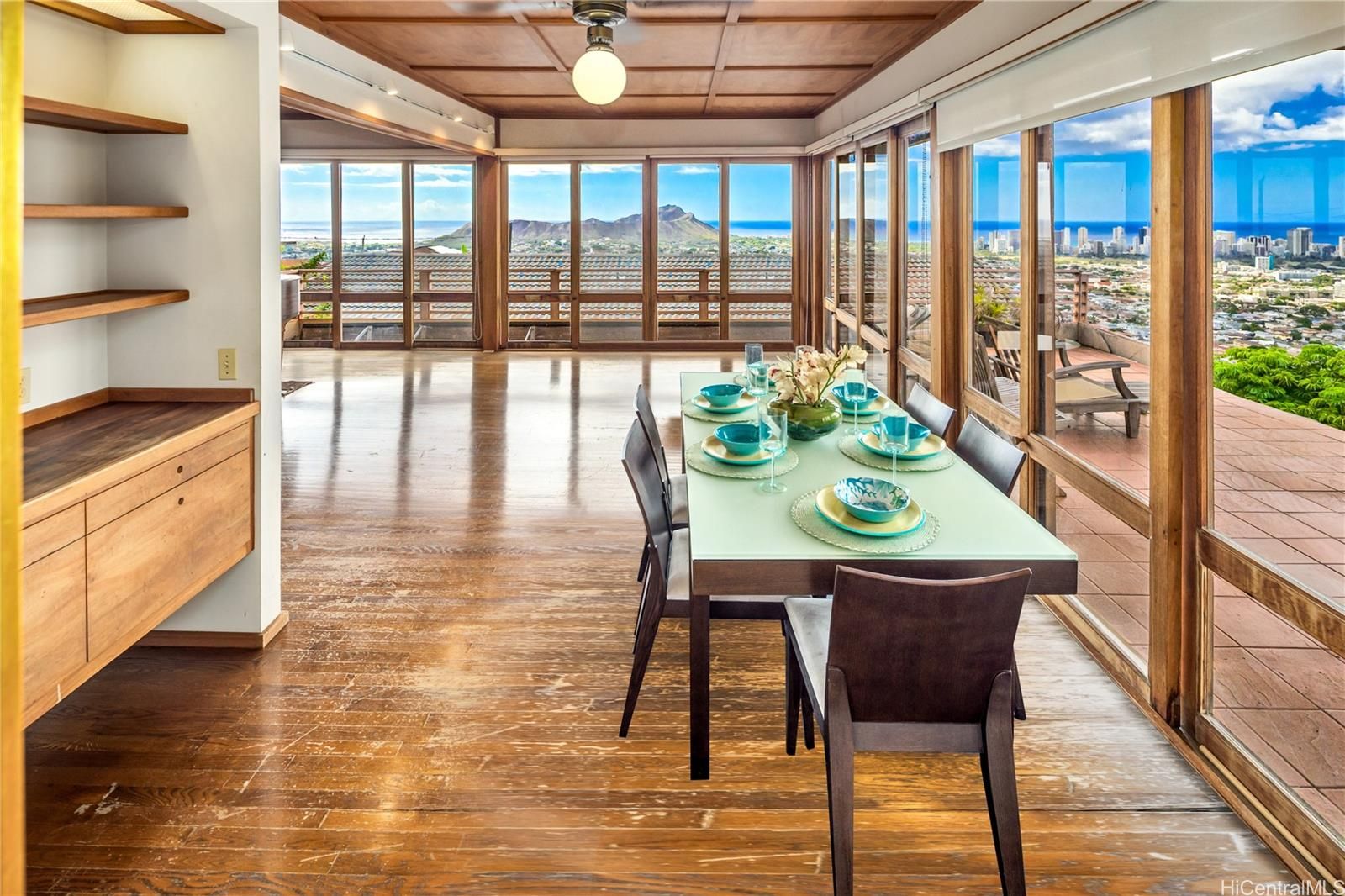 1732-A Mikahala Way , Honolulu, HI, 96816 in WILHELMINA