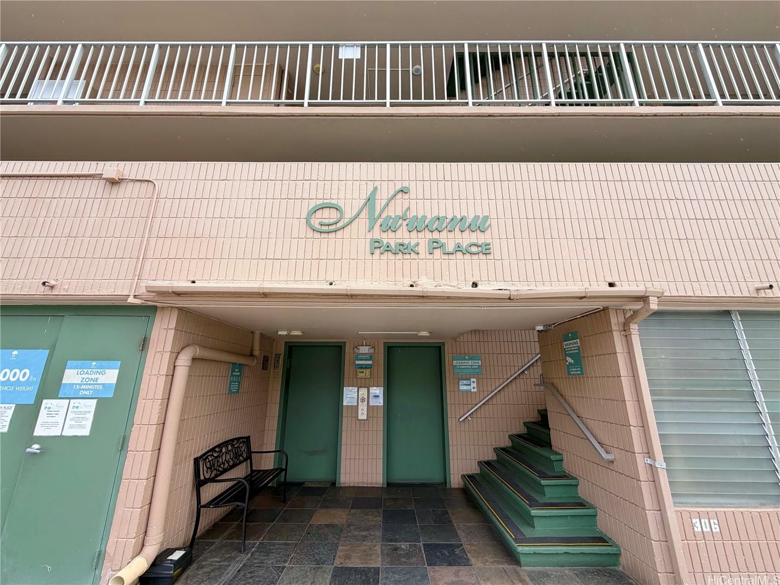 Nuuanu Park Place Unit B202 in KUAKINI