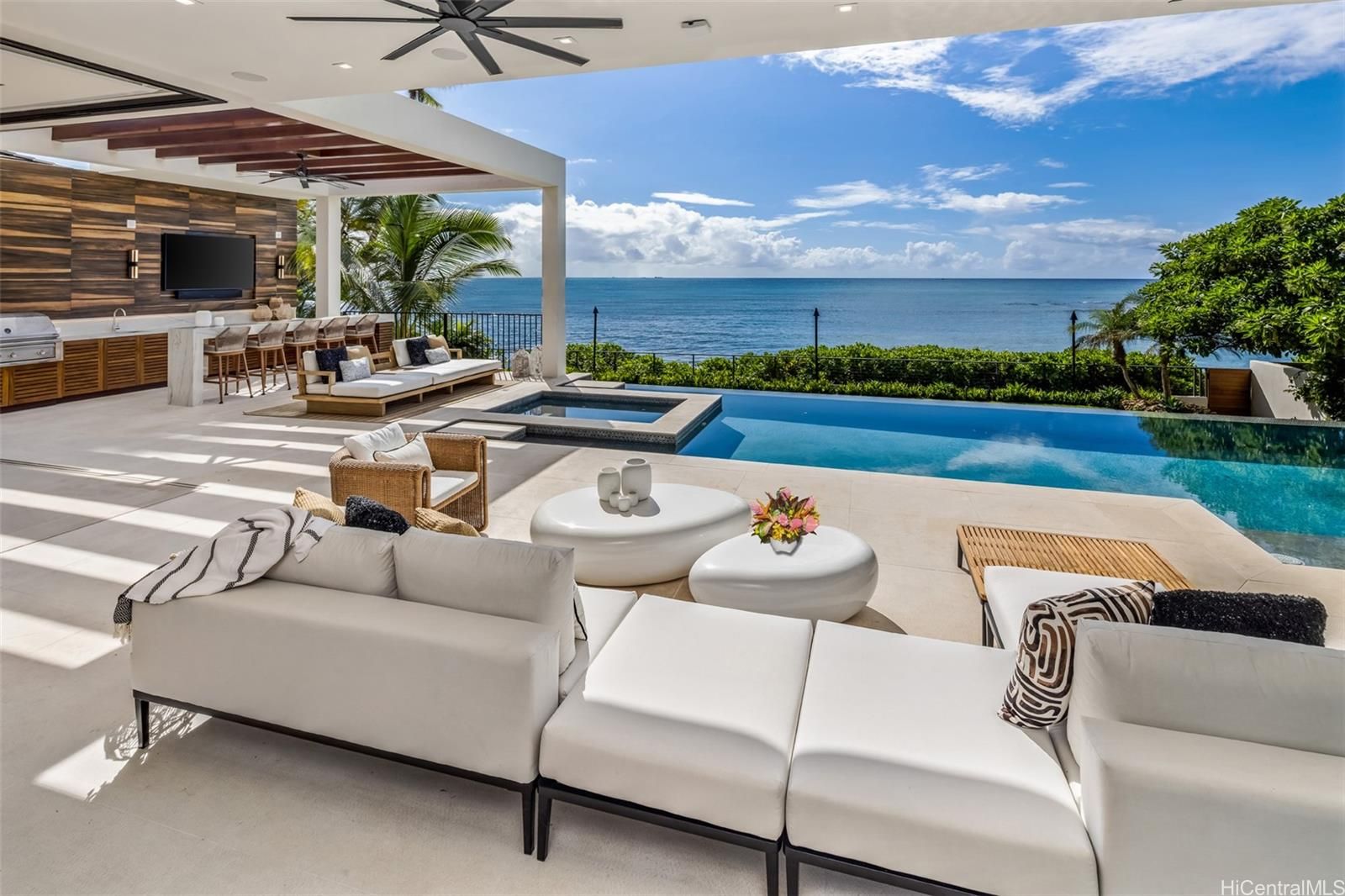 213 Kaalawai Pl , Honolulu, HI, 96816 in DIAMOND HEAD