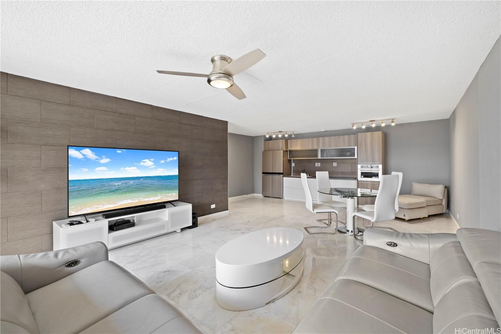 Royal Kuhio Unit 3201 in WAIKIKI