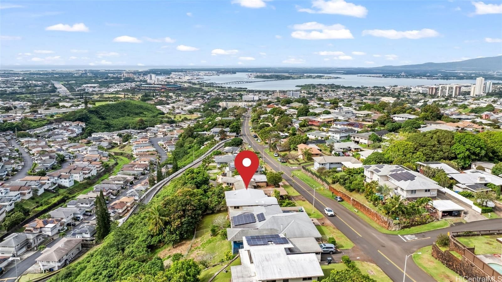 99-821 Aiea Heights Dr , Aiea, HI, 96701 in AIEA HEIGHTS