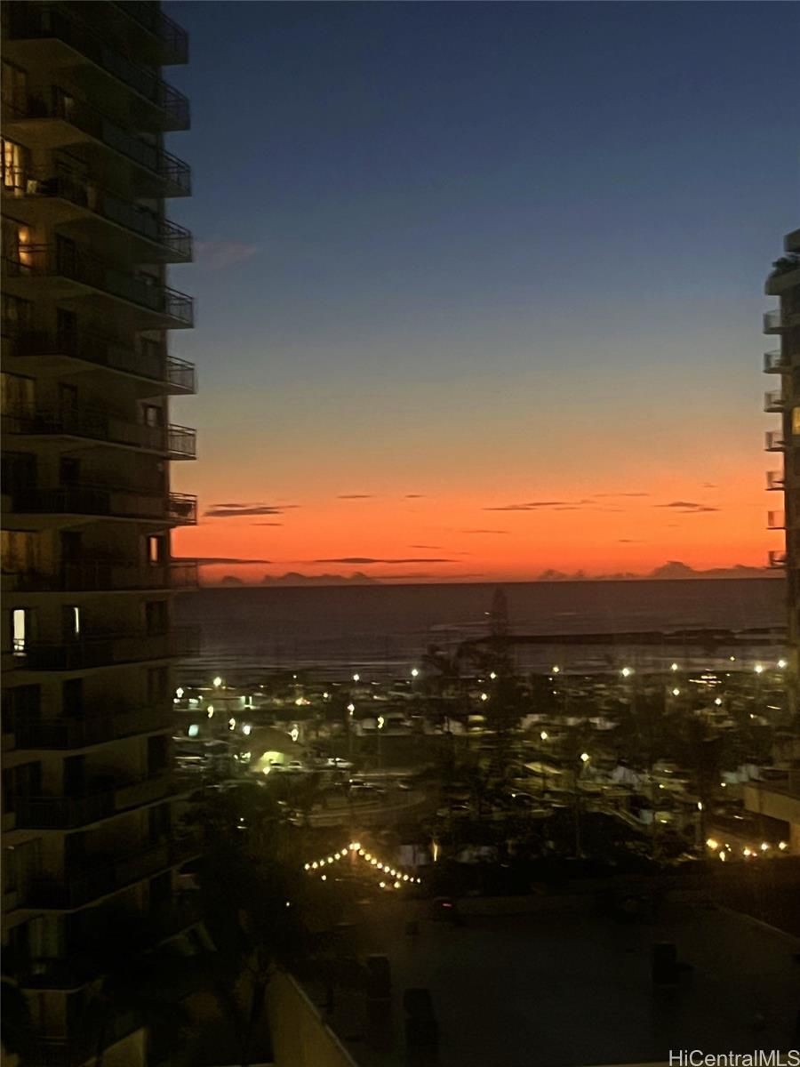 Discovery Bay Unit 1211 in WAIKIKI