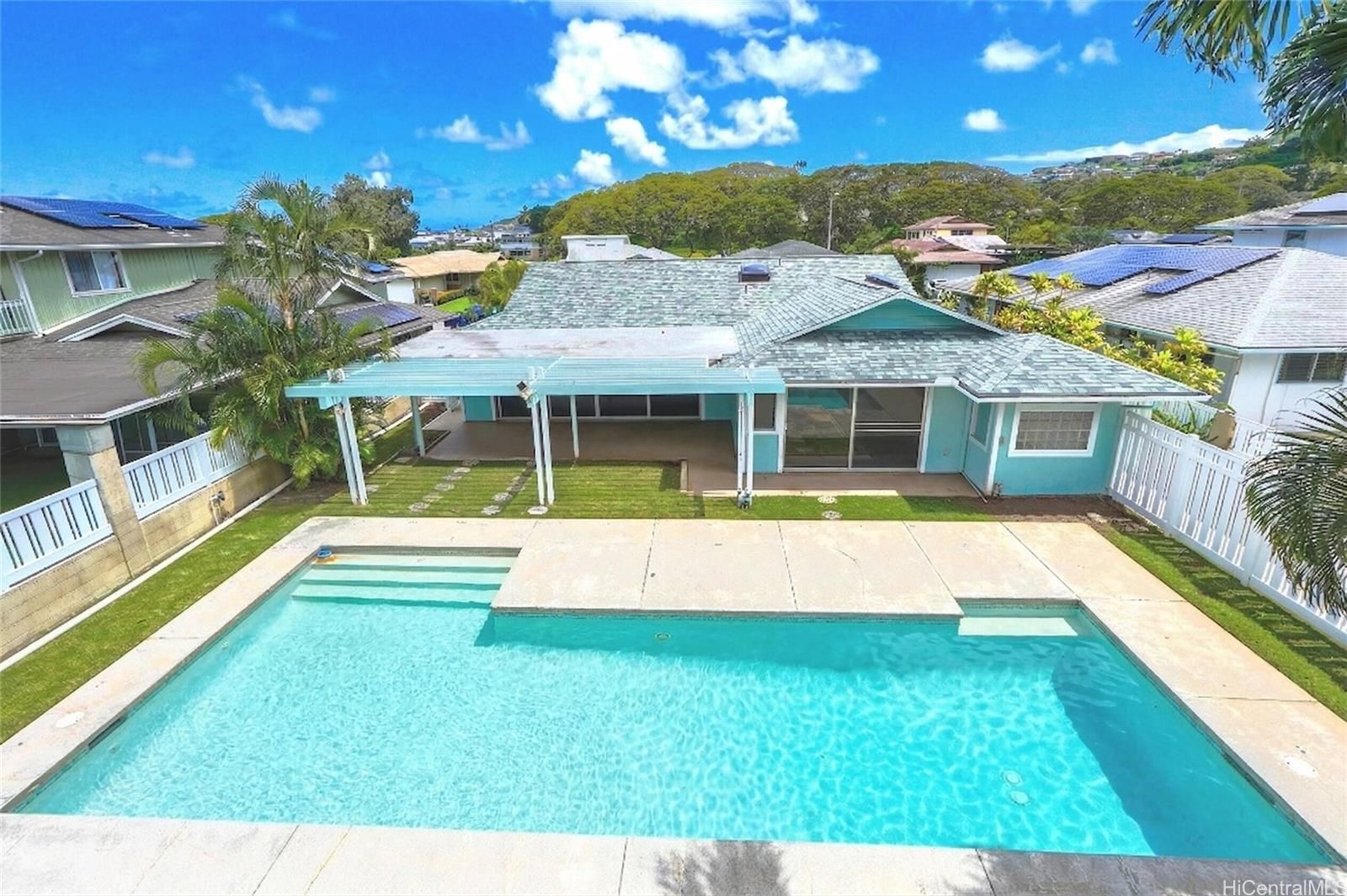 1439 Akuleana Pl , Kailua, HI, 96734 in ENCHANTED LAKE