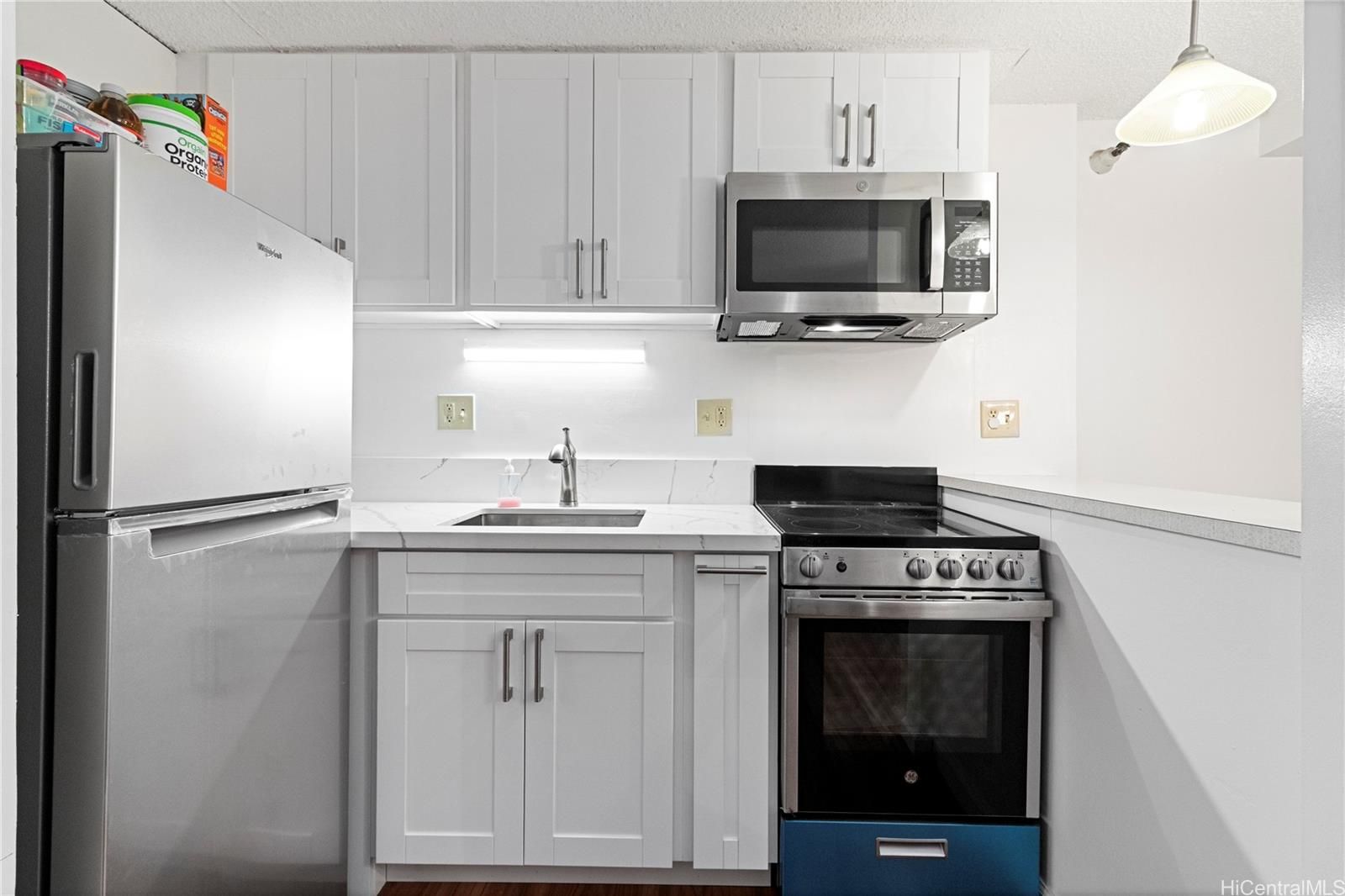 Century Park Plaza Unit 3008A in MANANA