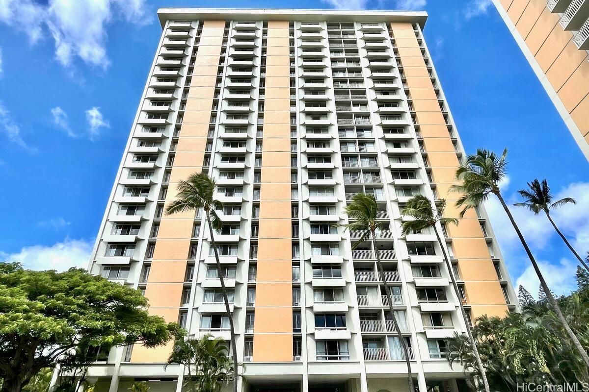 Queen Emma Gardens Unit 2155 in DOWNTOWN
