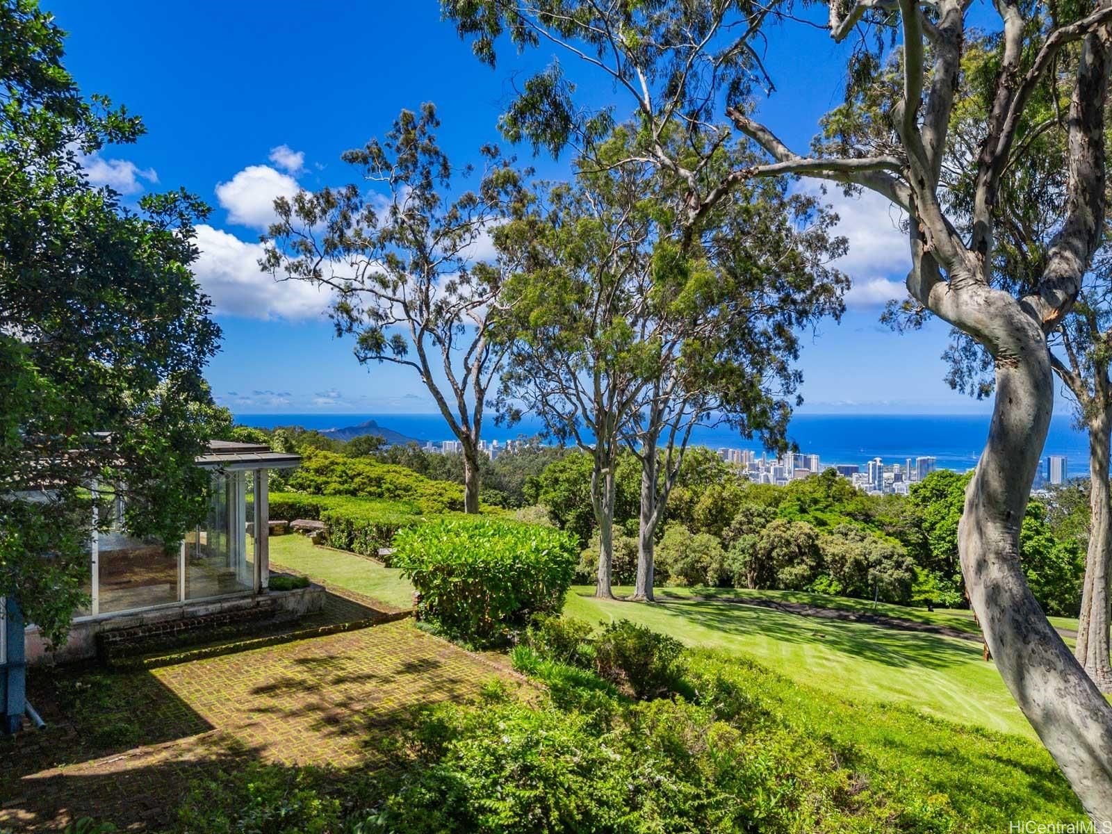 3330 Tantalus Dr , Honolulu, HI, 96822 in TANTALUS