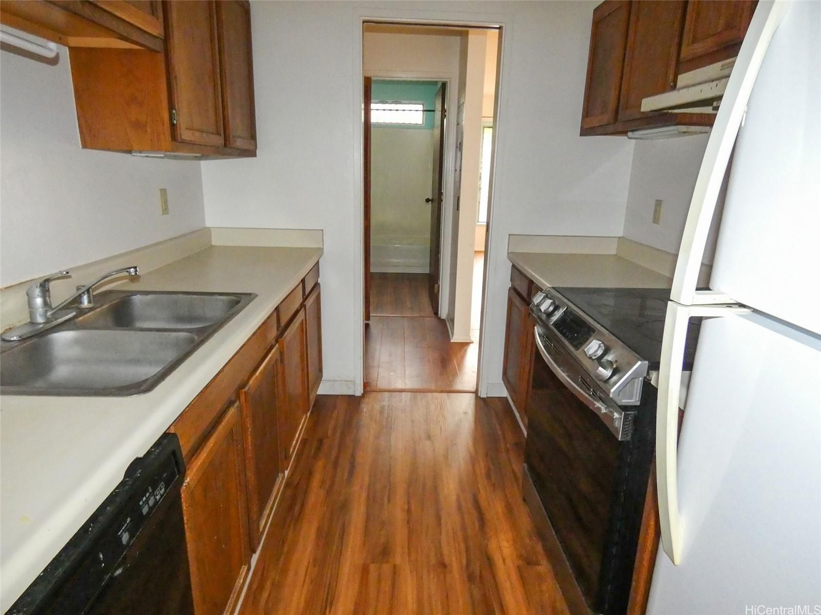 Windward Estate Unit U206 in WINDWARD ESTATES