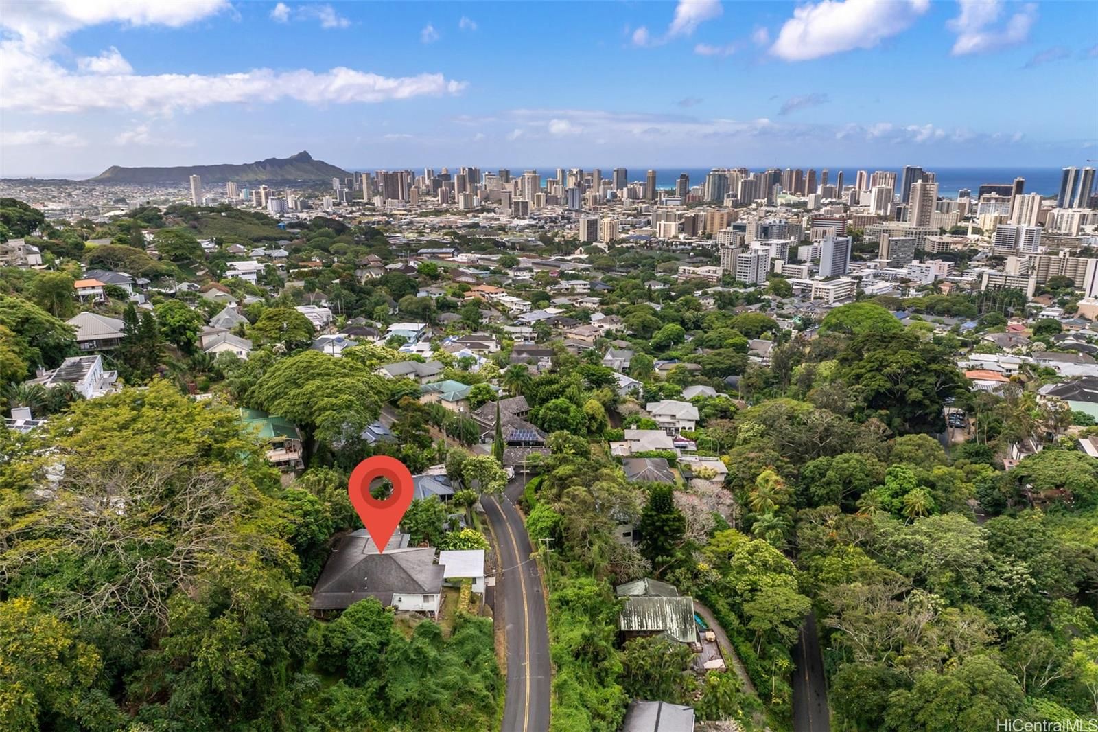 2168 Round Top Dr , Honolulu, HI, 96822 in MAKIKI HEIGHTS