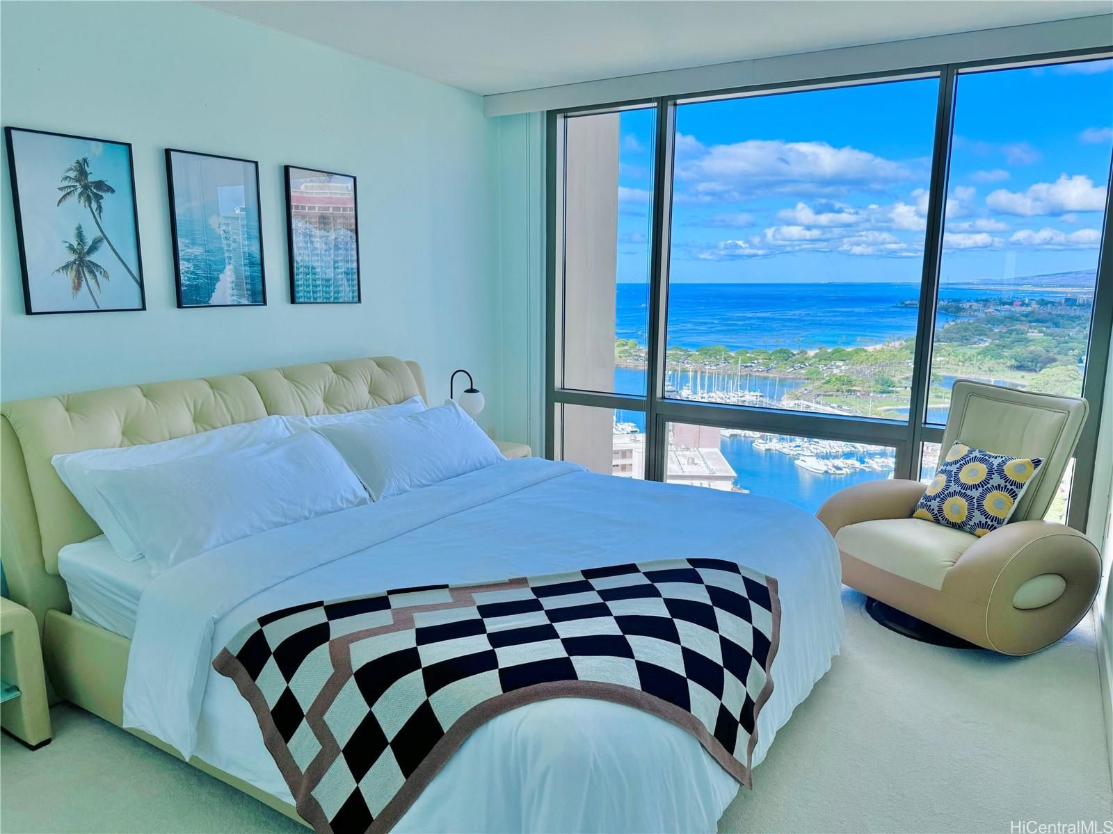The Watermark Unit 2803 in WAIKIKI