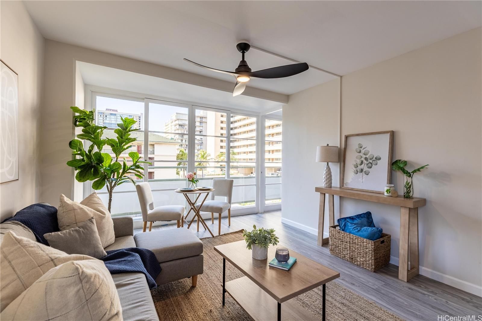 Rosalei Ltd Unit 604 in WAIKIKI