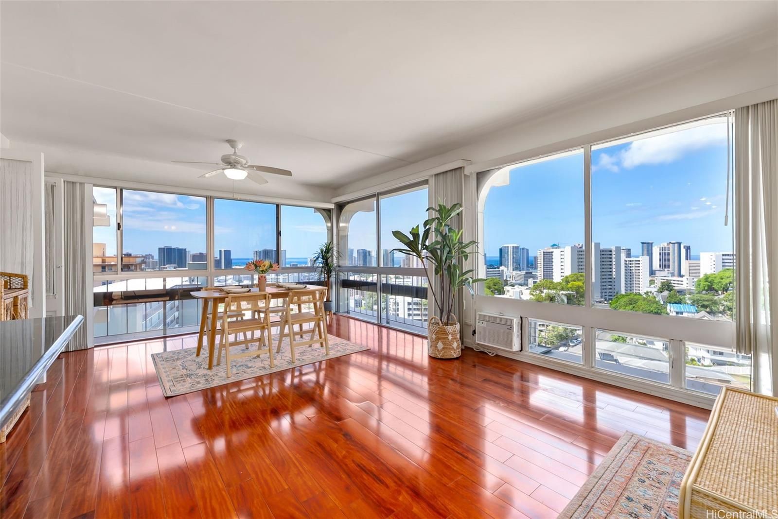 Royal Vista Unit 902B in PUNCHBOWL AREA