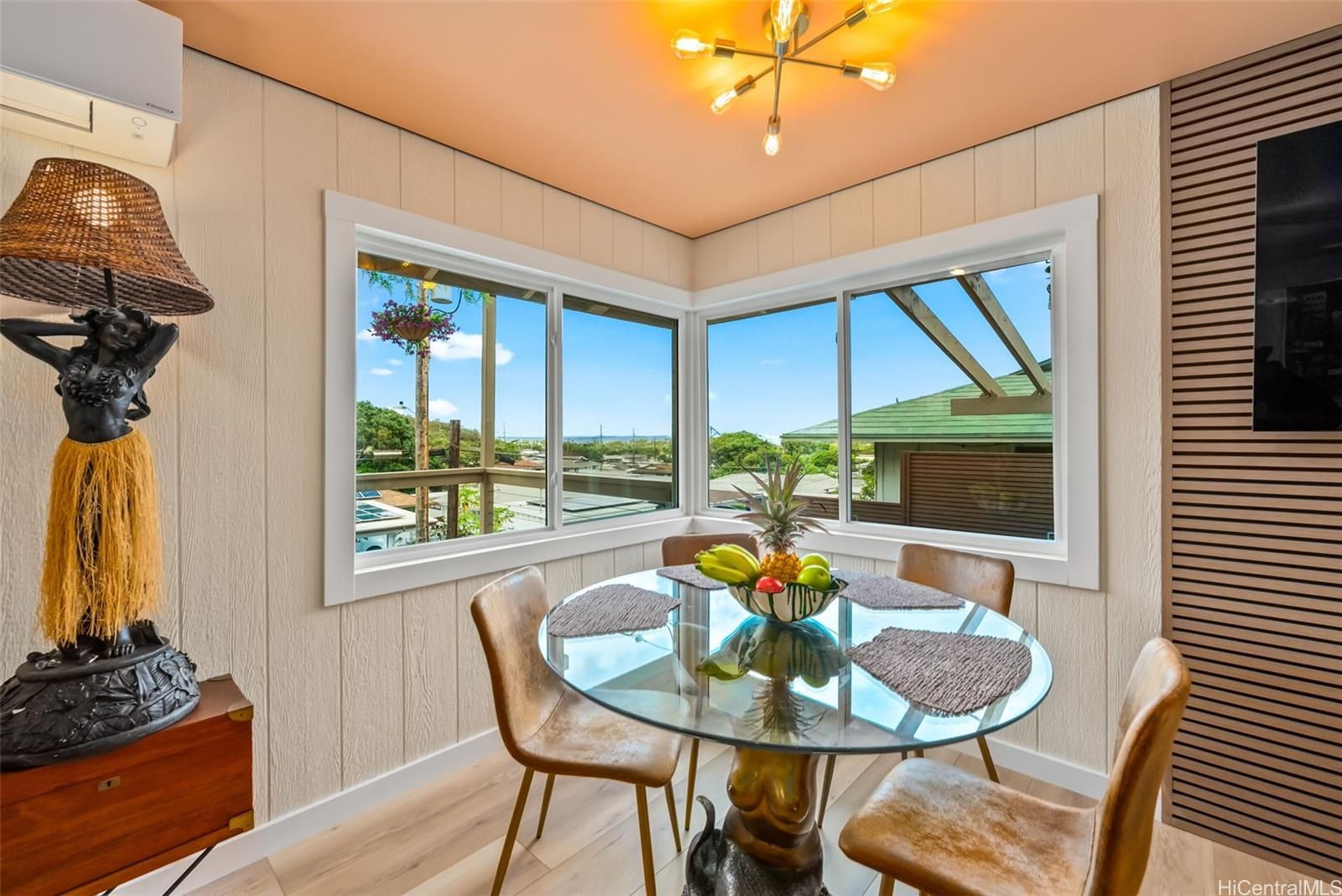 1358 Makaikoa St , Honolulu, HI, 96821 in WAIALAE NUI RDGE