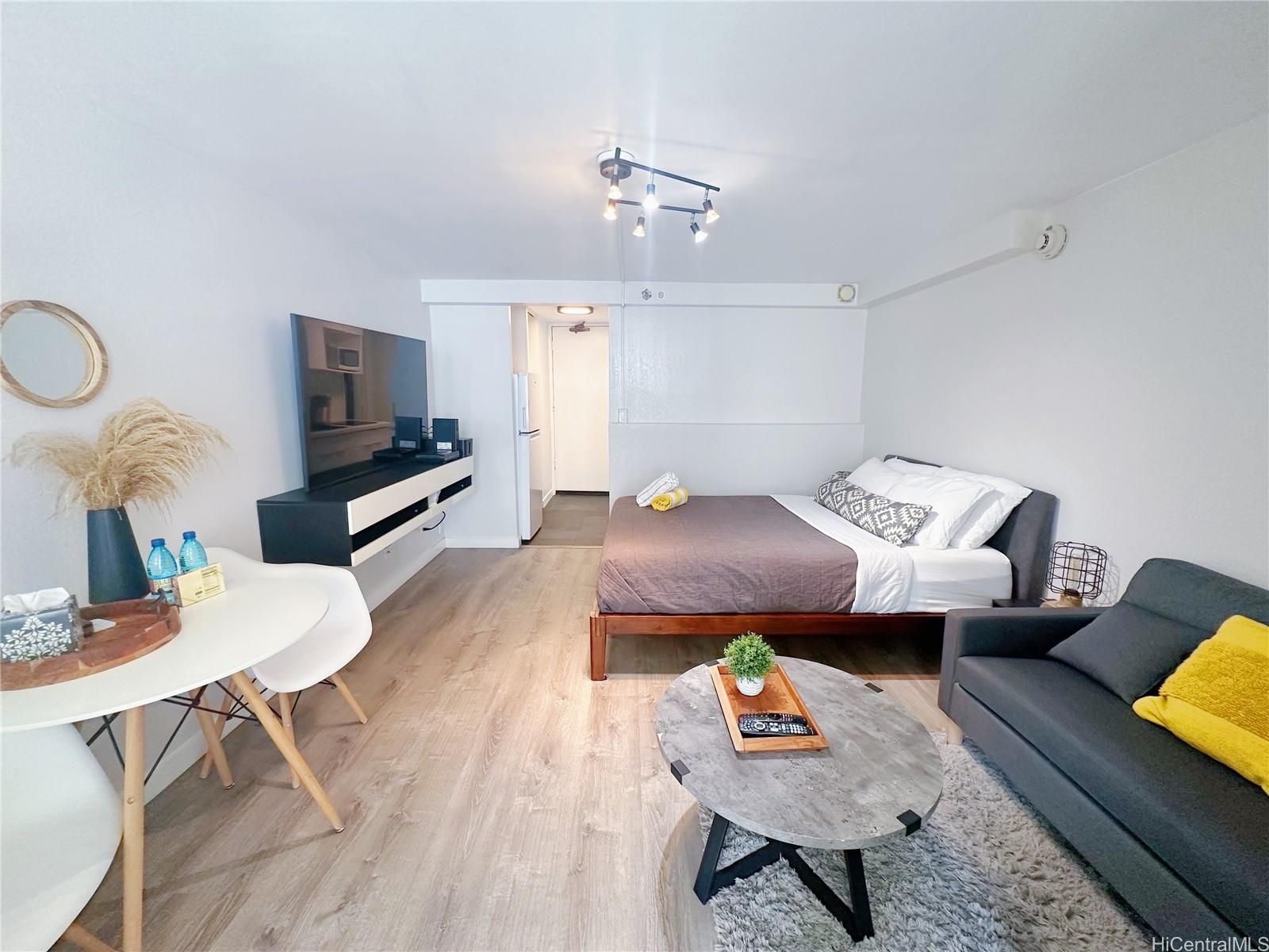 Island Colony Unit 703 in WAIKIKI