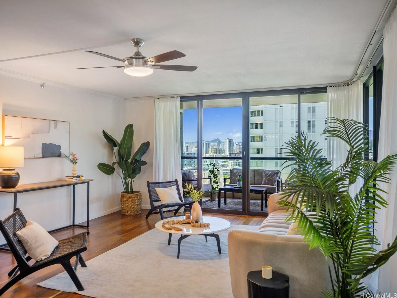 1015 Wilder Unit 305 in PUNCHBOWL AREA