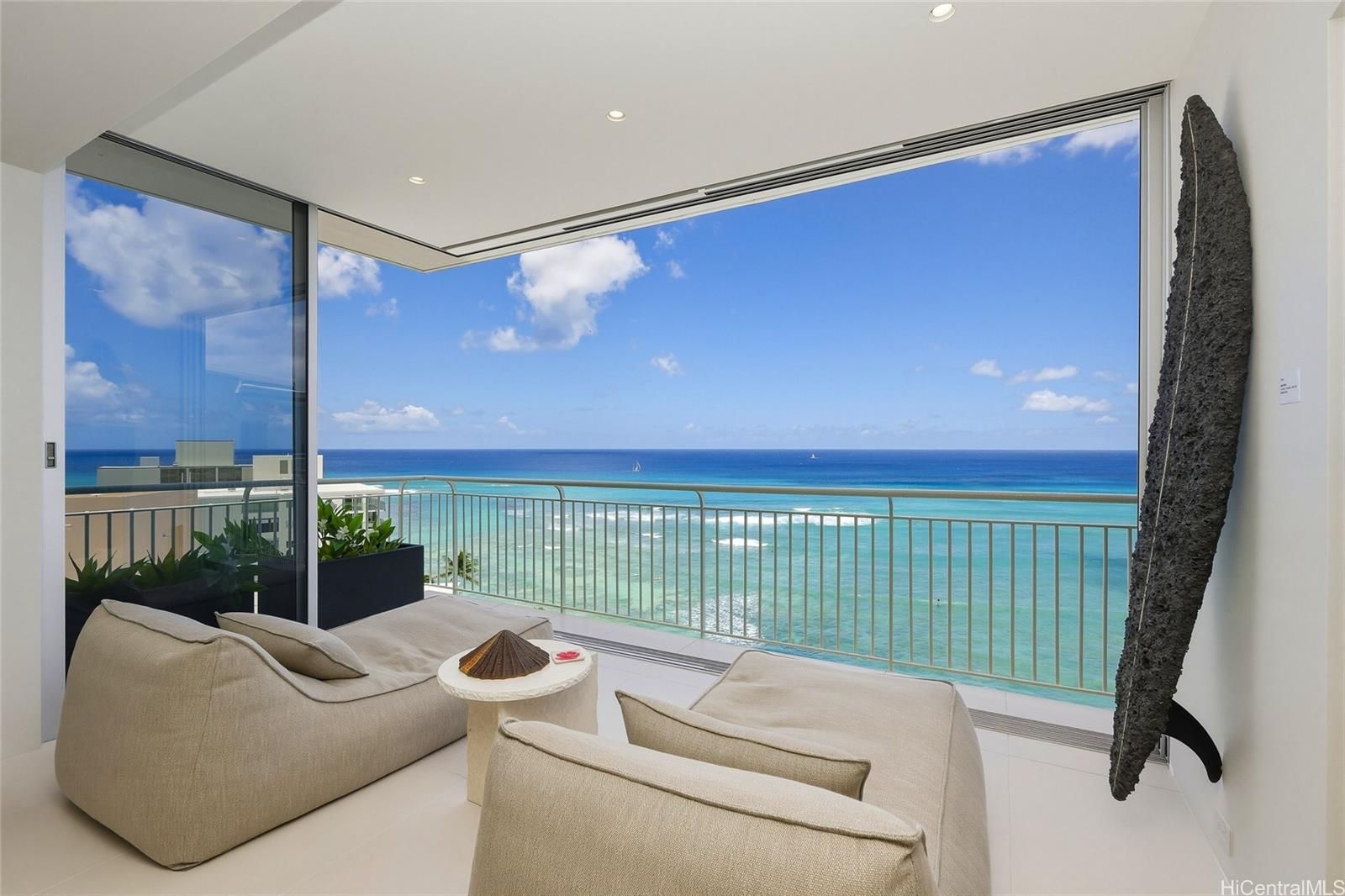 Diamond Head Apts Ltd Unit 1201 in DIAMOND HEAD