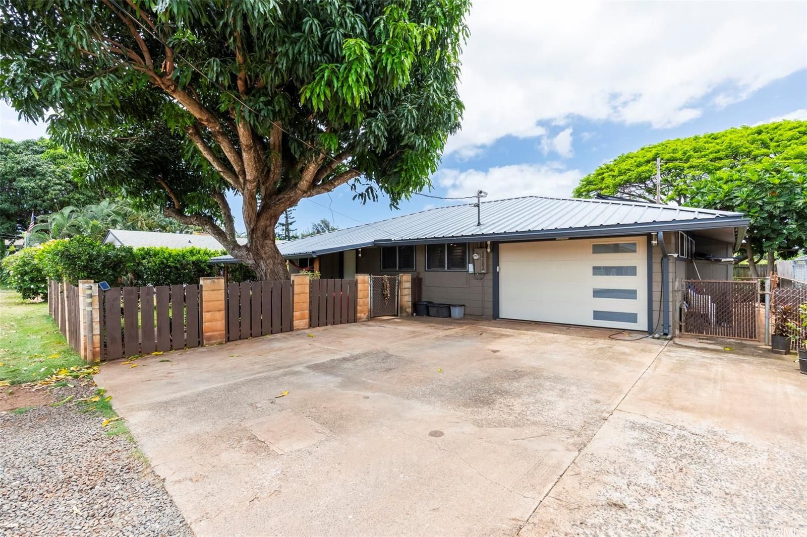 Haleiwa Hale Unit 3 in WAIALUA
