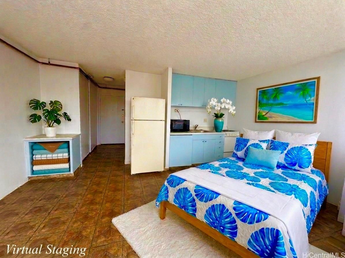 Holiday Manor Unit 916 in PAWAA