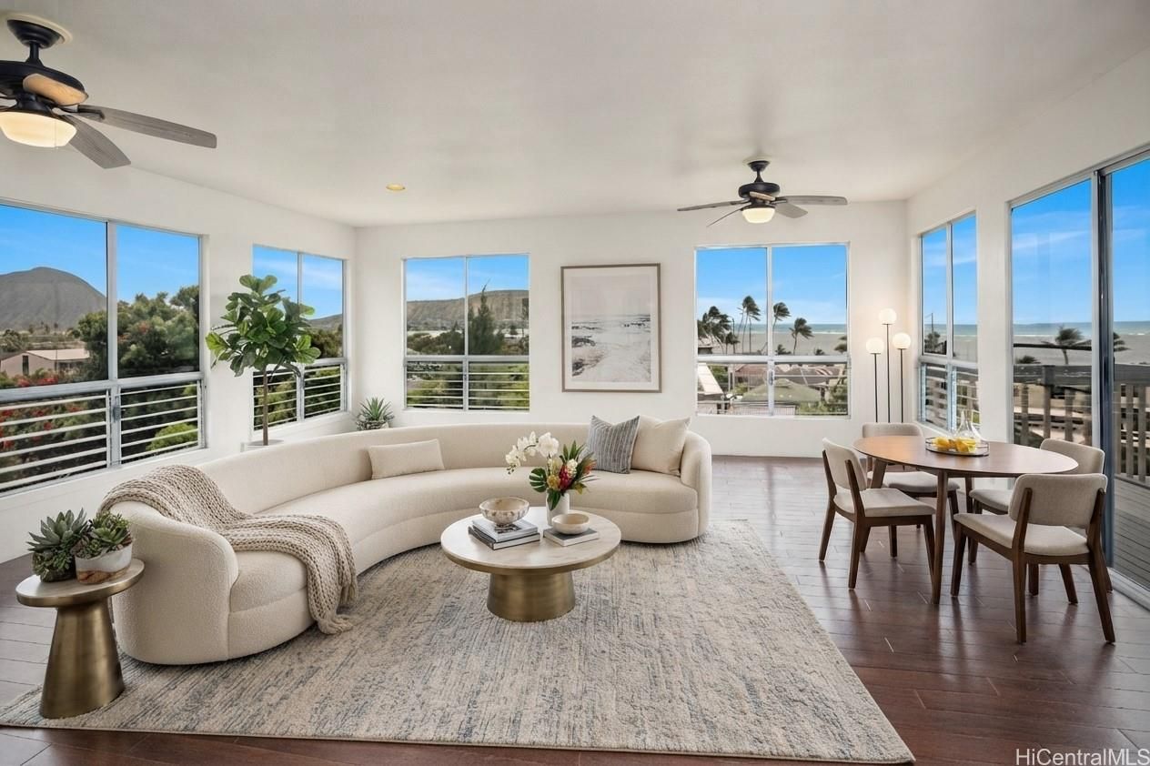 5864 Kalanianaole Hwy #B, Honolulu, HI, 96821 in KULIOUOU