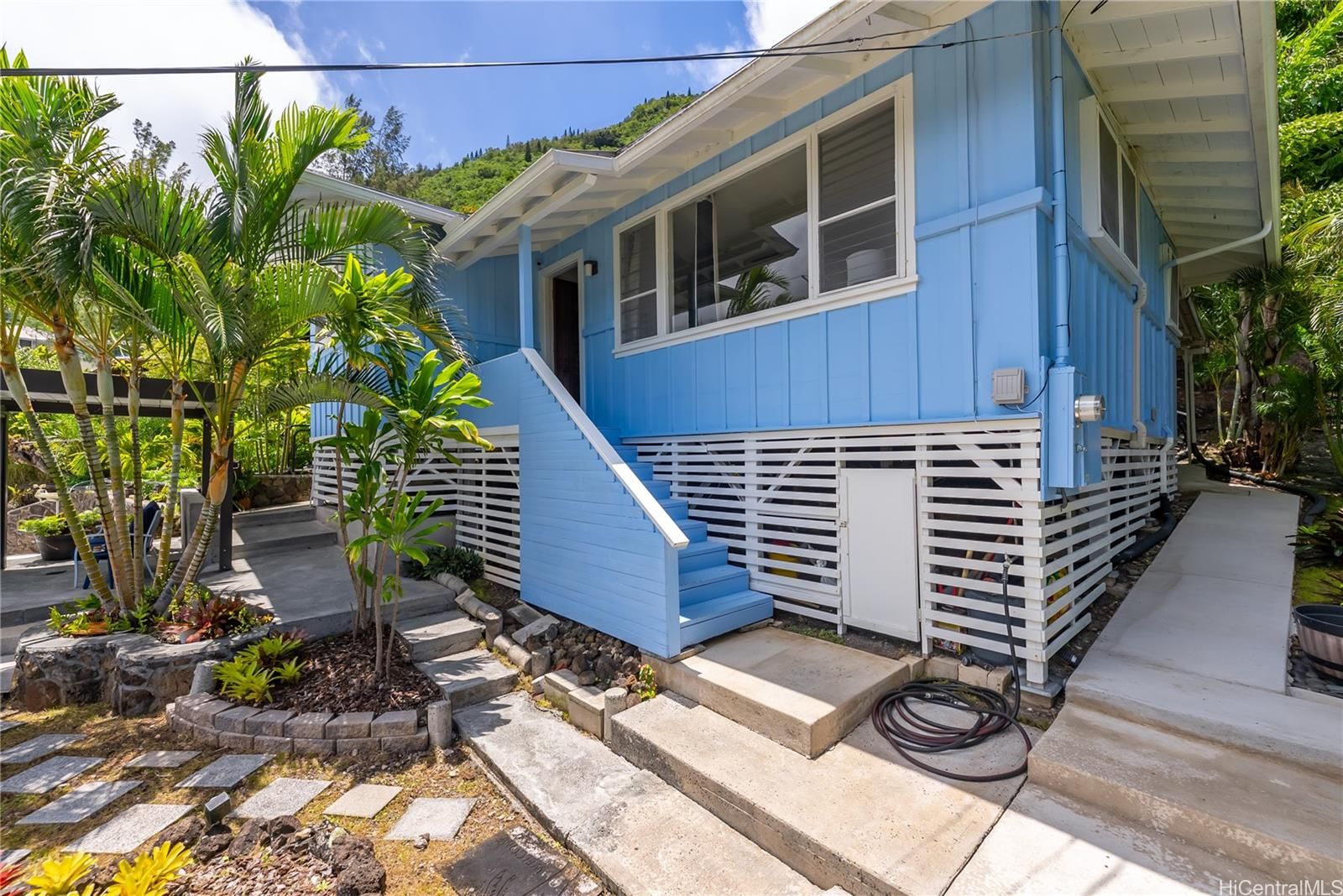 3017 Lanikaula St , Honolulu, HI, 96822 in MANOA AREA