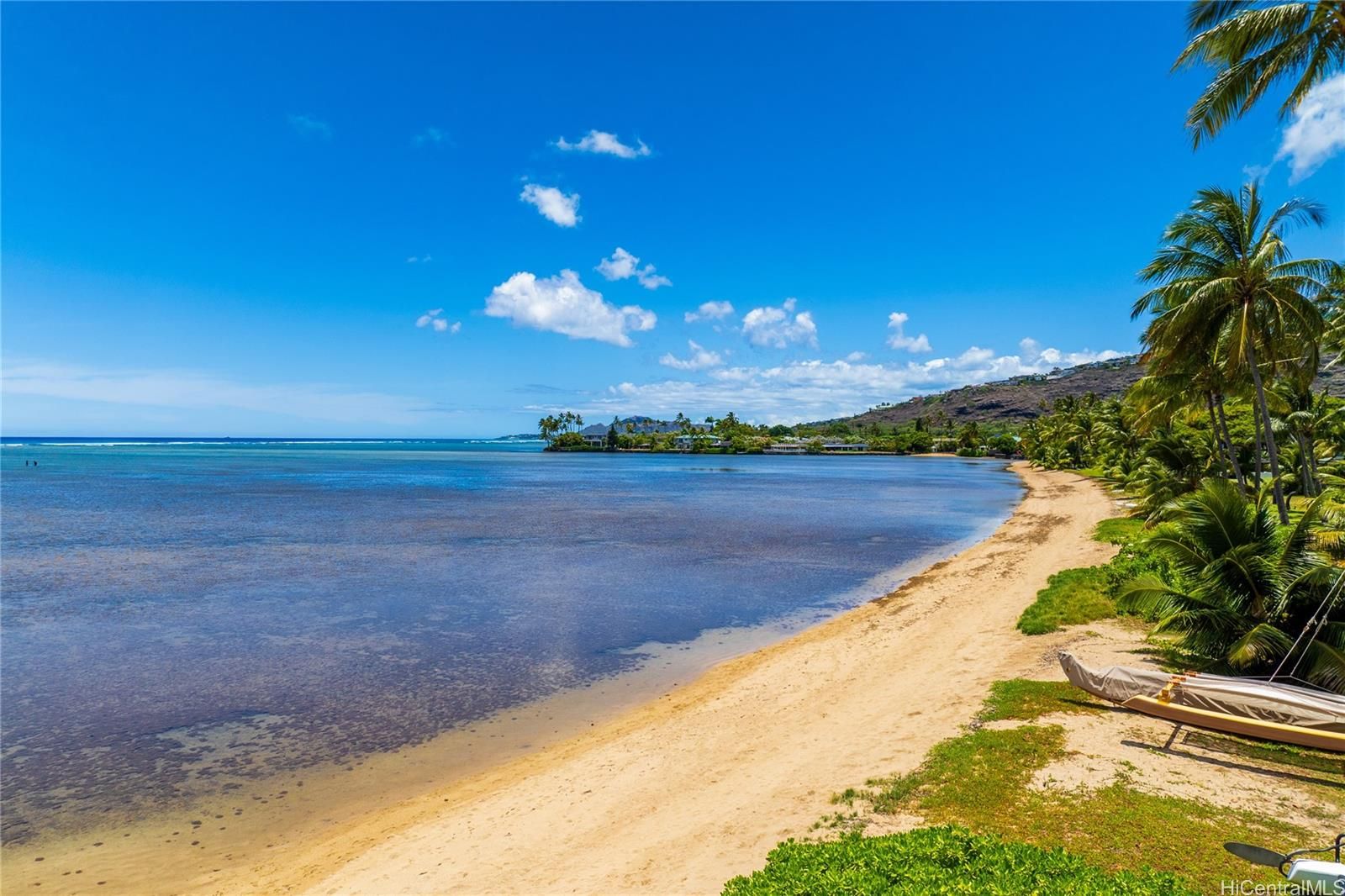 240 Paiko Dr , Honolulu, HI, 96821 in PAIKO LAGOON