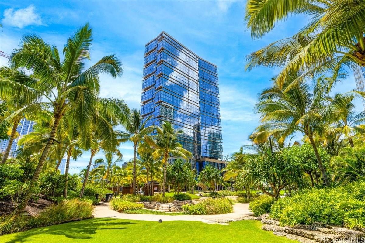 The Park Ward Village Unit 2005 in KAKAAKO