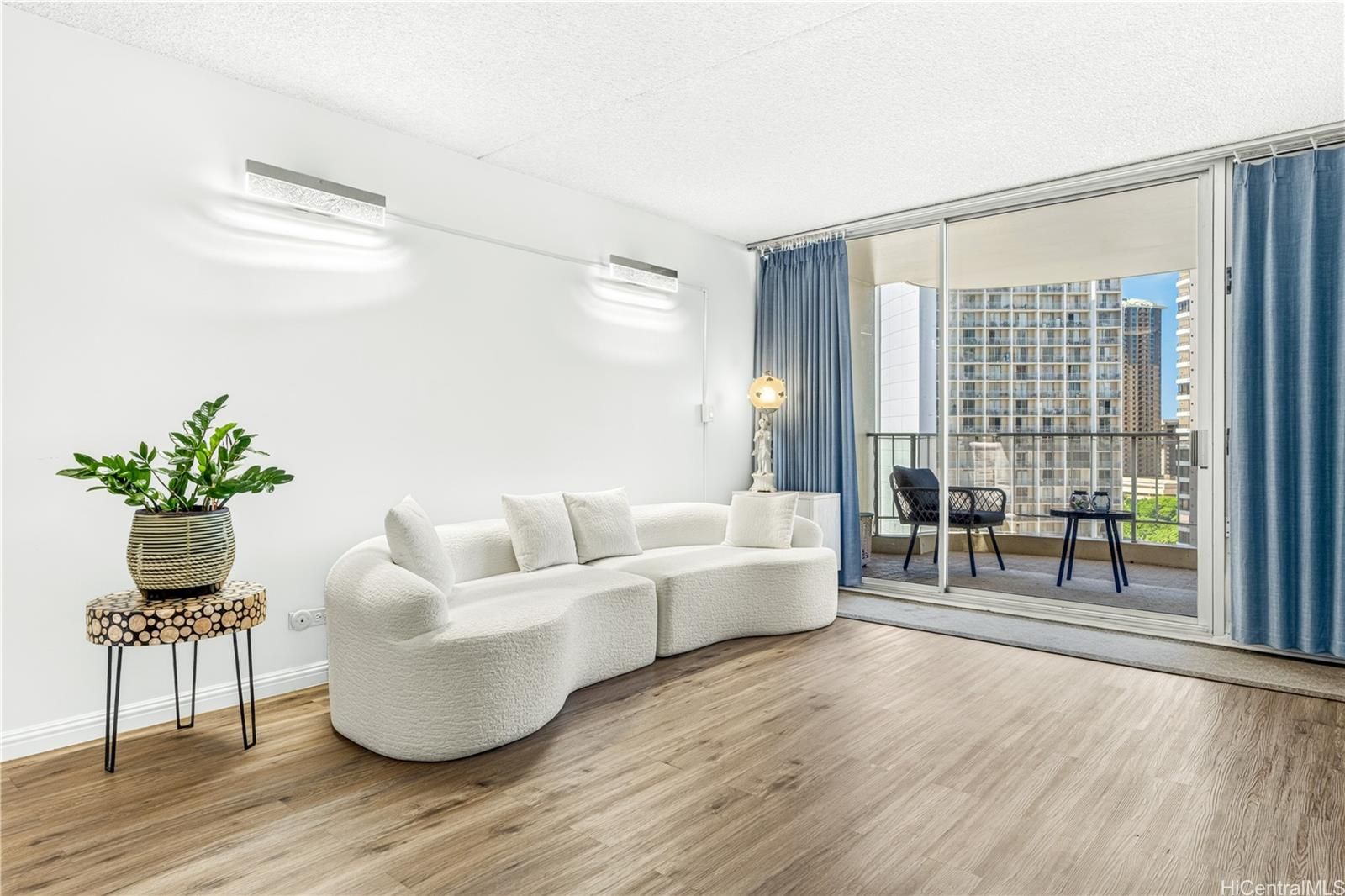 Waipuna Unit 1512 in WAIKIKI