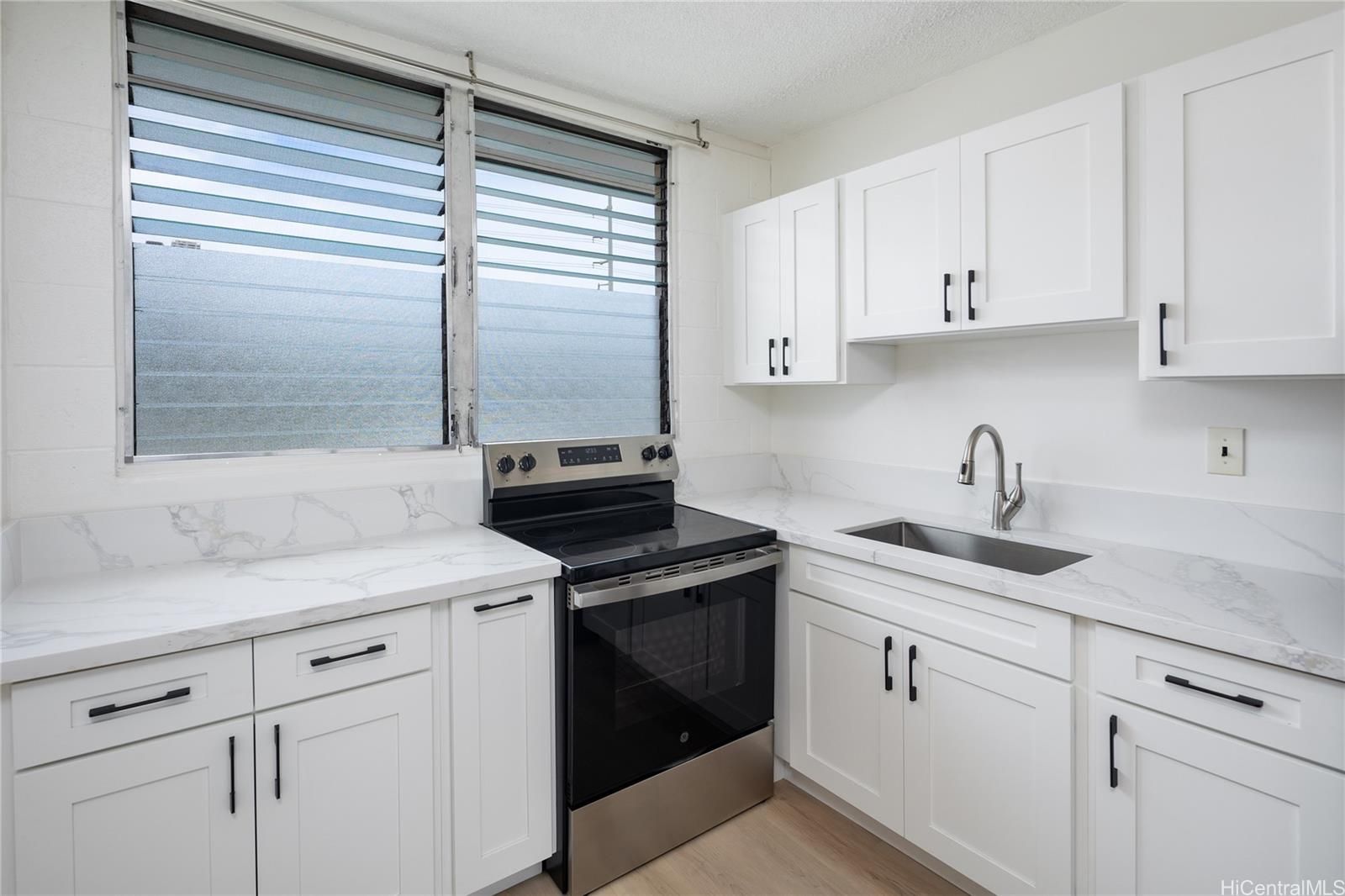 Harbor Vista Unit 304 in PEARLRIDGE