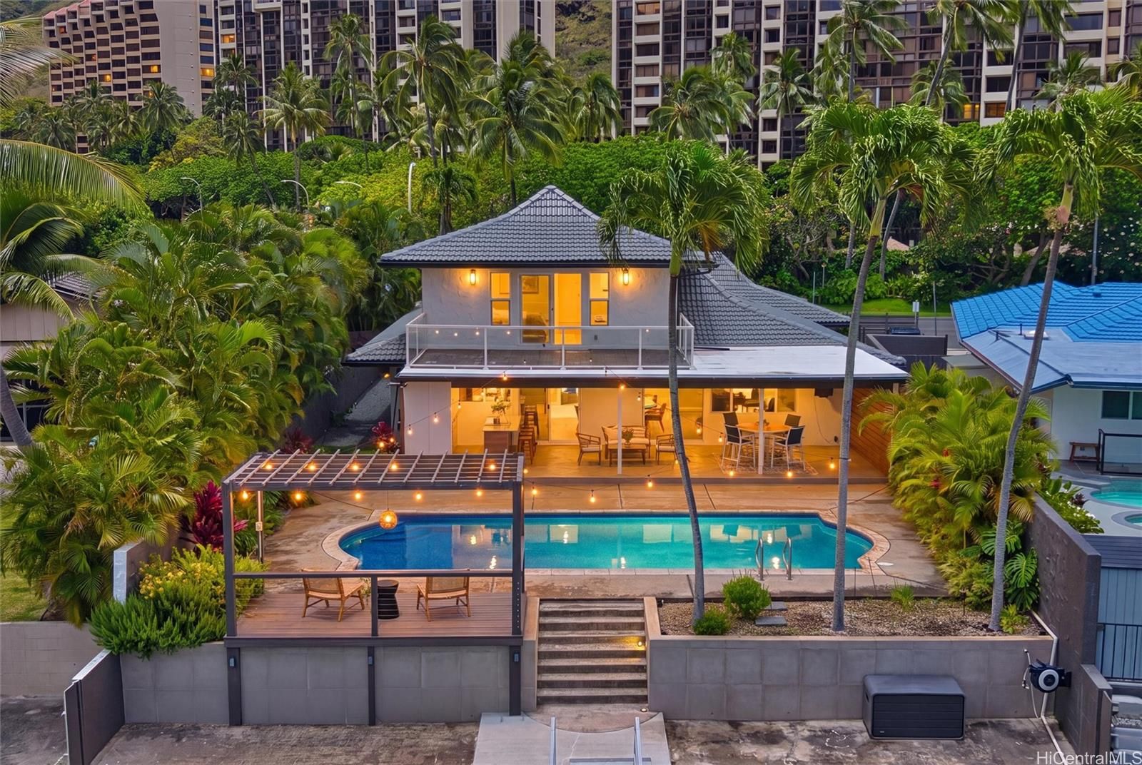6703 Hawaii Kai Dr , Honolulu, HI, 96825 in WEST MARINA