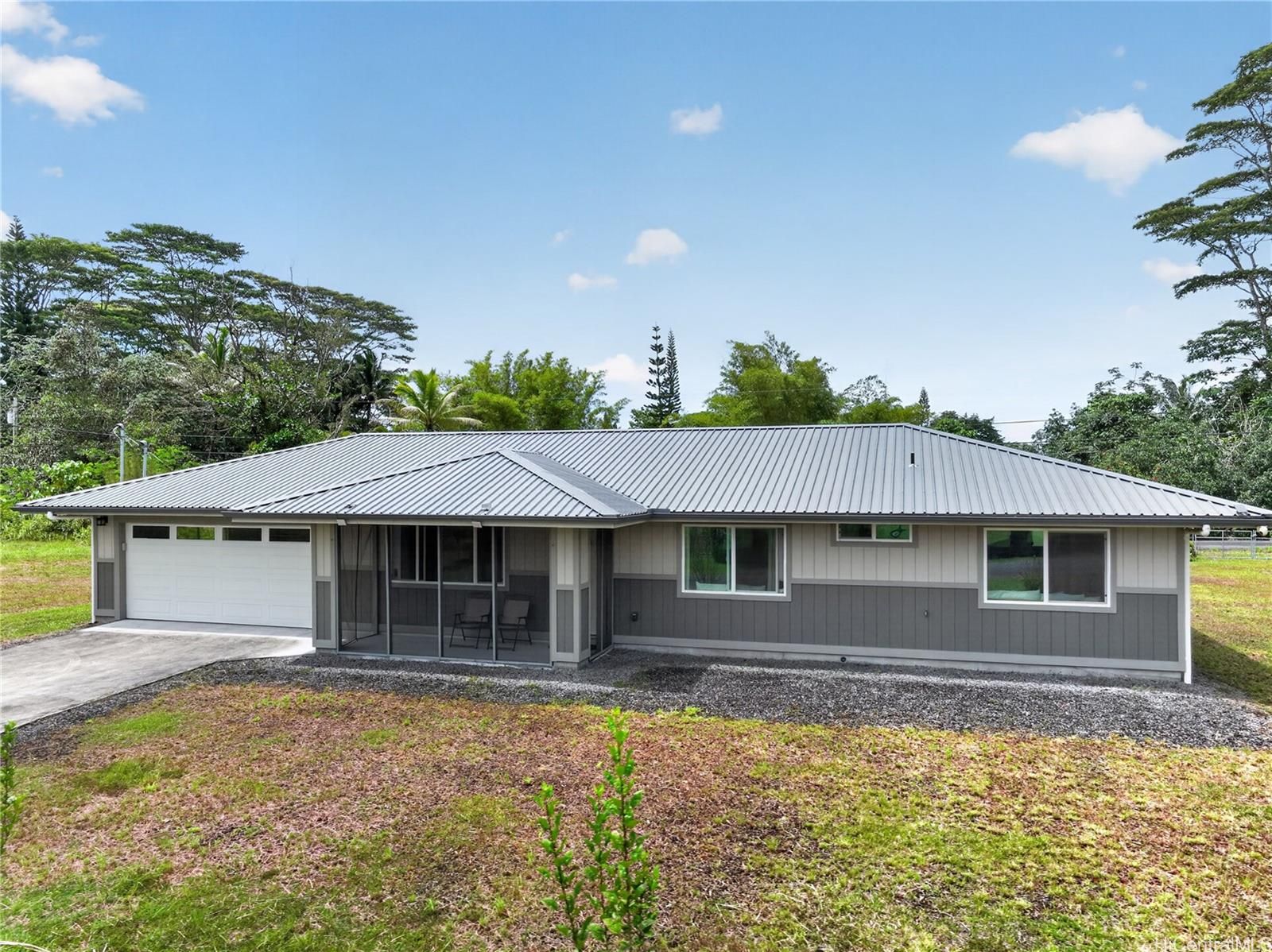 15 21st Ave , Hilo, HI, 96720 in HWN PARADISE PK