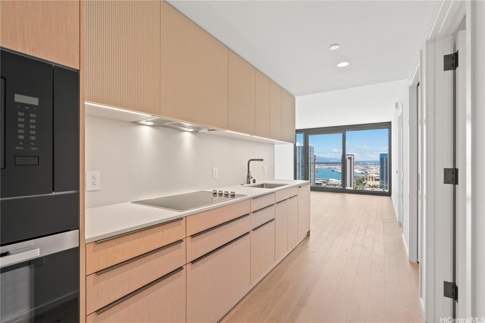 The Park Ward Village Unit 3305 in KAKAAKO