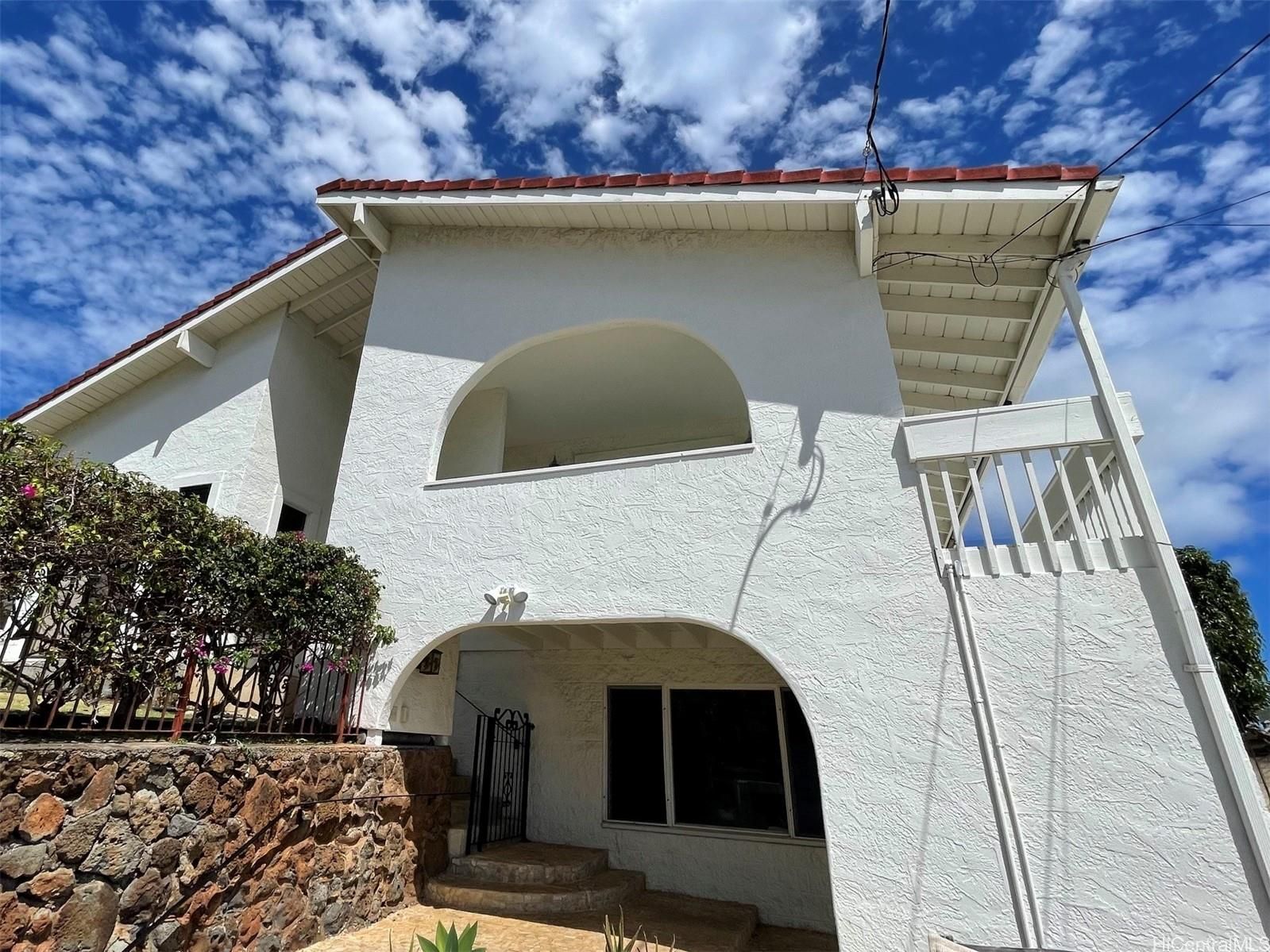 1499 Alencastre St , Honolulu, HI, 96816 in ST. LOUIS