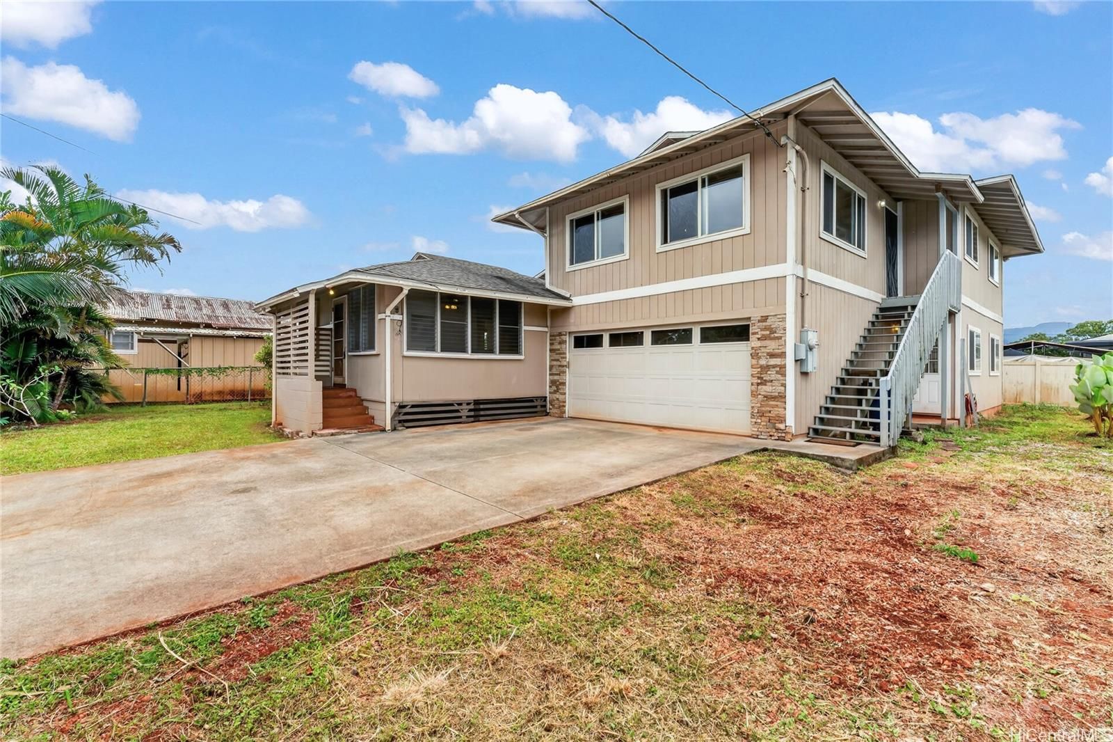 371 Mala St , Wahiawa, HI, 96786 in WAHIAWA AREA