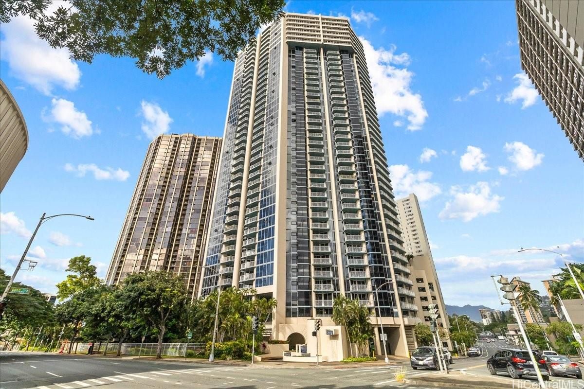 Honolulu Park Place Unit 1306 in CHINATOWN