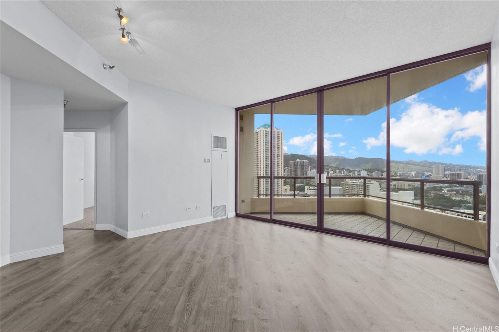 Imperial Plaza Unit 2306 in KAKAAKO