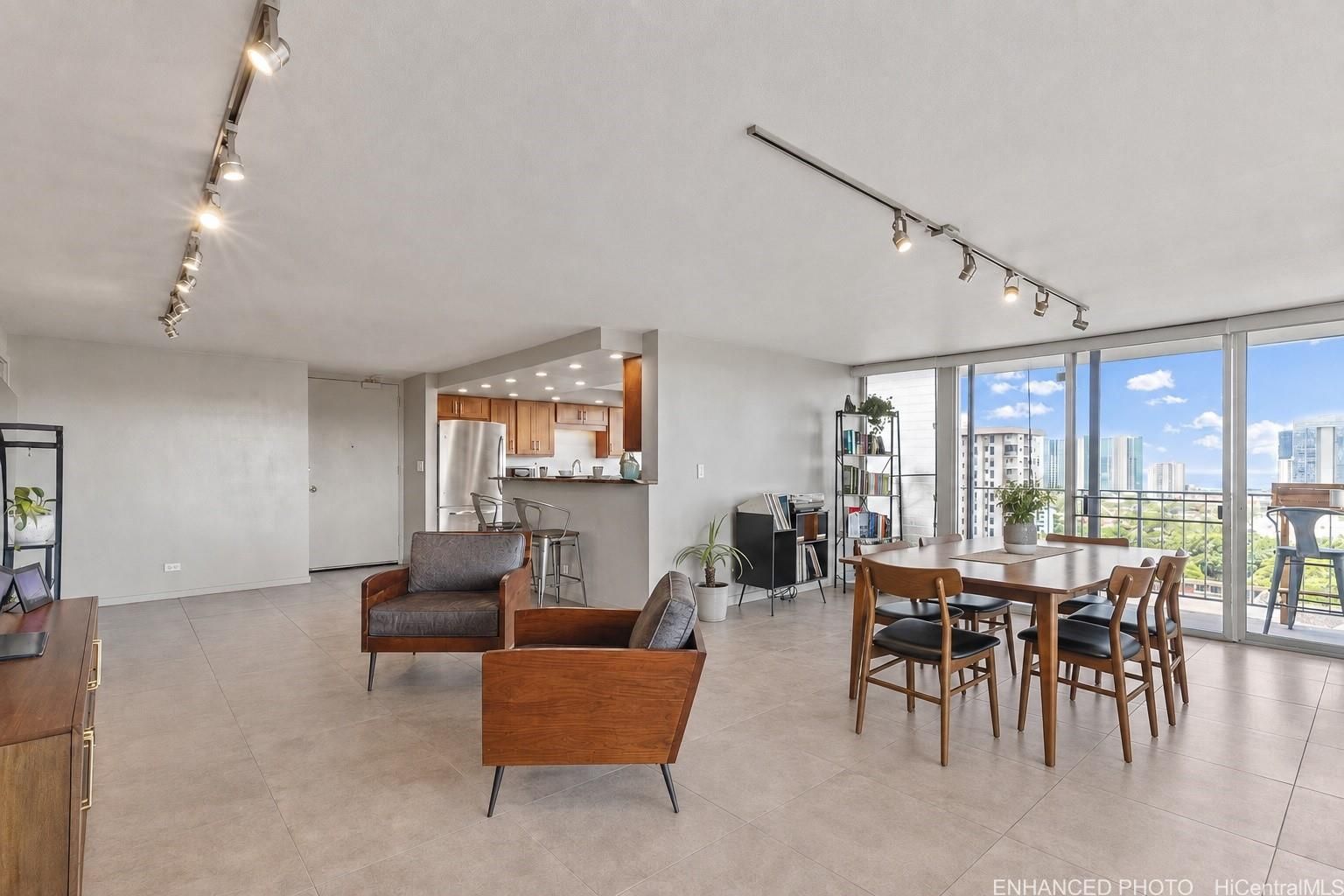 Academy Towers Unit 12W in PUNCHBOWL AREA
