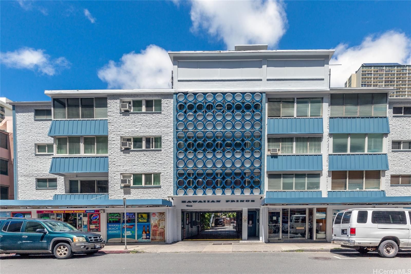 Hawaiian Prince Apts Ltd Unit 406 in WAIKIKI